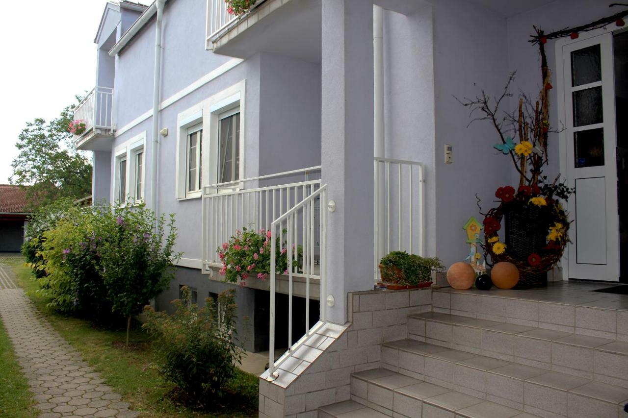 Appartement Berni Strebersdorf Luaran gambar