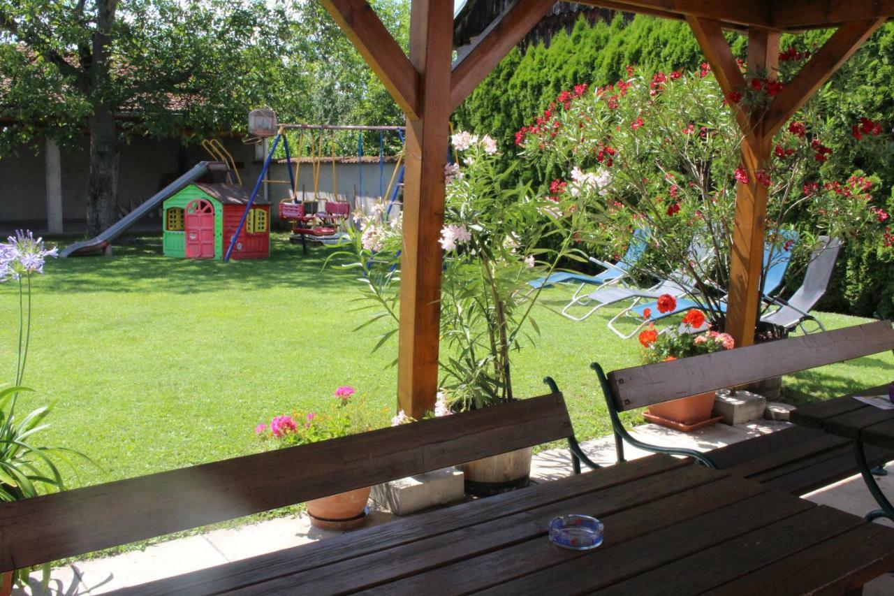 Appartement Berni Strebersdorf Luaran gambar