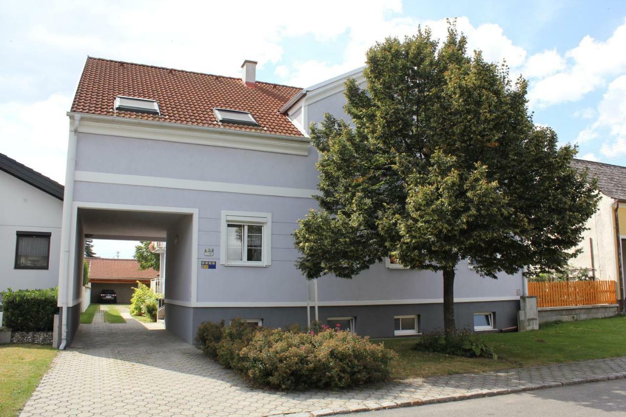 Appartement Berni Strebersdorf Luaran gambar